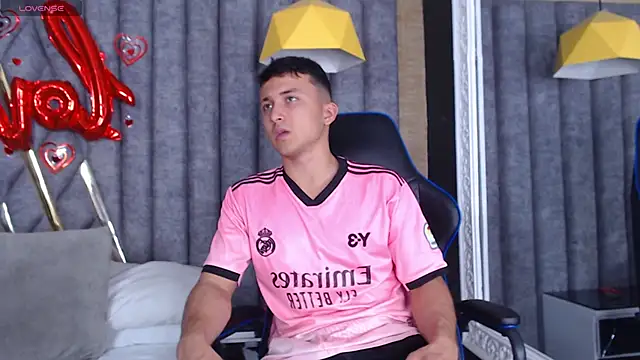 BrandonColee online show from February 19, 2025, 3:38 pm