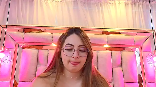 Snapshot of Katalina_Evans chatting on February 25, 2025, 6:33 pm Katalina Evans online show from February 25, 2025, 6:33 pm