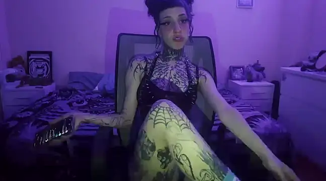 Snapshot of bad_doll_bb chatting on March 4, 2025, 5:11 am bad doll bb online show from March 4, 2025, 5:11 am