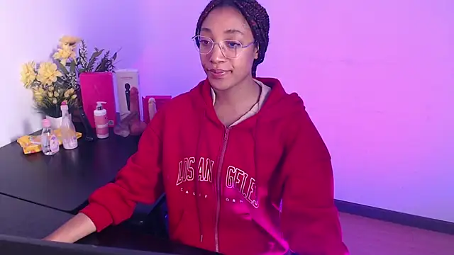 esmeralda-bk online show from March 18, 2026, 10:43 pm