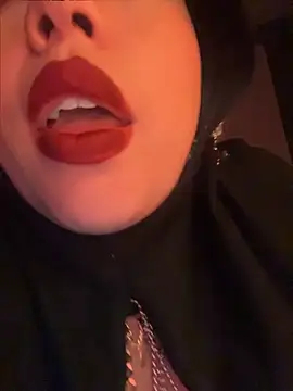Snapshot of zahra_Jalid chatting on May 15, 2026, 11:14 pm zahra Jalid online show from May 15, 2026, 11:14 pm