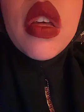 Snapshot of zahra_Jalid chatting on May 15, 2026, 11:58 pm zahra Jalid online show from May 15, 2026, 11:58 pm