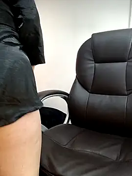 zahra Jalid online show from October 12, 2025, 3:46 pm