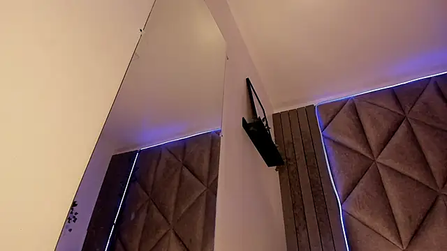 SabrinaSpell  online show from November 14, 2025, 11:47 am