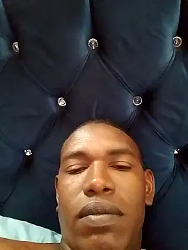 Elnegro28 online show from October 18, 2025, 4:09 pm