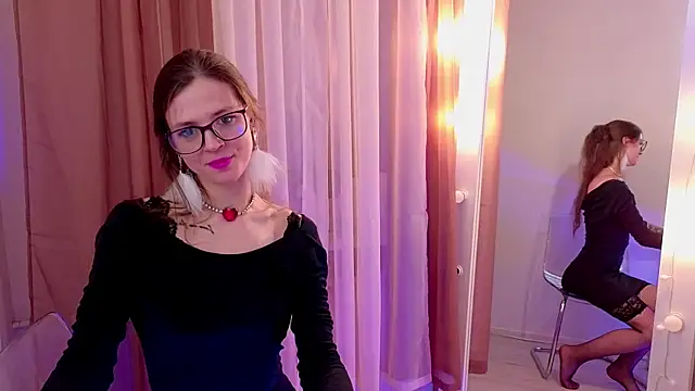 Snapshot of Iriss_Miller chatting on January 28, 2025, 12:36 am Iriss Miller online show from January 28, 2025, 12:36 am