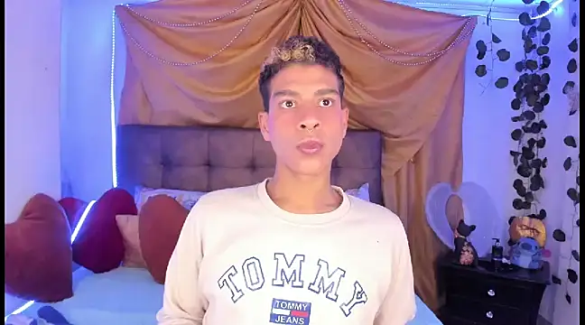 Ethan Boyy online show from March 19, 2025, 3:09 am