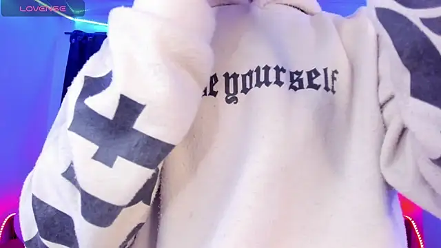 Ethan Boyy online show from March 25, 2026, 11:47 pm