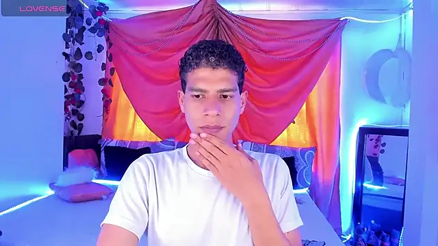 Ethan Boyy online show from October 16, 2025, 8:06 pm