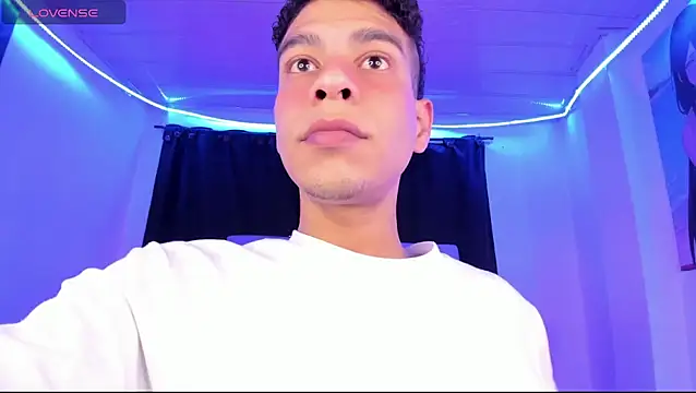 Ethan Boyy online show from May 28, 2026, 5:52 pm