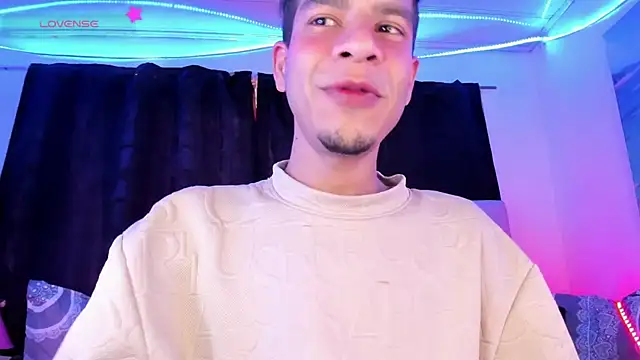 Snapshot of Ethan_Boyy chatting on February 13, 2026, 5:57 pm Ethan Boyy online show from February 13, 2026, 5:57 pm