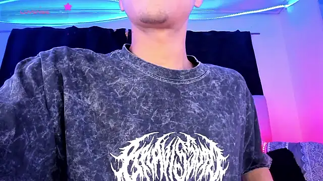 Snapshot of Ethan_Boyy chatting on January 17, 2026, 8:56 pm Ethan Boyy online show from January 17, 2026, 8:56 pm