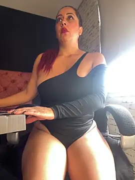 Miss  Melody online show from September 14, 2025, 2:39 pm