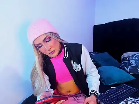 Snapshot of Georgina_Giio chatting on November 3, 2025, 2:50 am Georgina Giio online show from November 3, 2025, 2:50 am