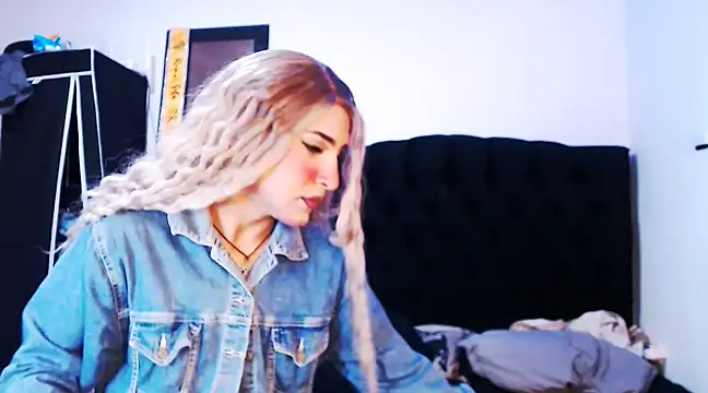 Snapshot of Georgina_Giio chatting on March 6, 2025, 6:30 am Georgina Giio online show from March 6, 2025, 6:30 am