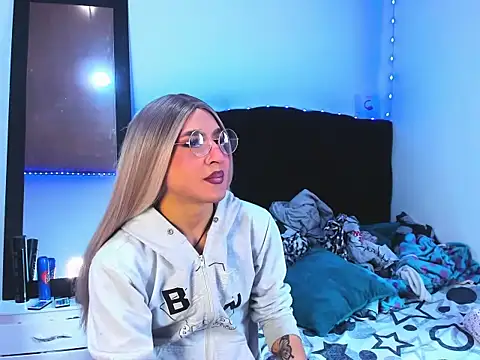 Snapshot of Georgina_Giio chatting on September 19, 2025, 7:40 pm Georgina Giio online show from September 19, 2025, 7:40 pm