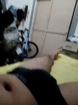 Snapshot of alejo5288 chatting on February 27, 2026, 3:18 am alejo5288 online show from February 27, 2026, 3:18 am