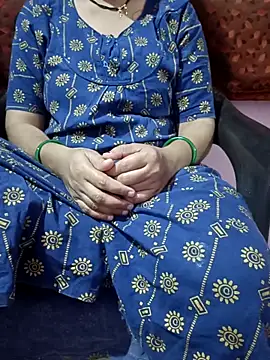 namitahot online show from October 12, 2025, 2:18 pm