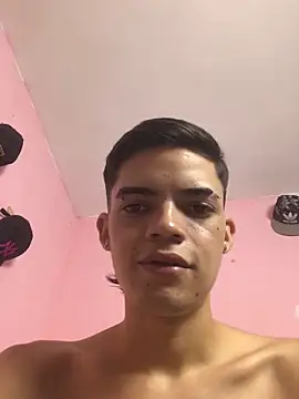 Latinos 2001 online show from December 5, 2025, 2:43 am