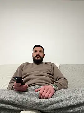 derbyo online show from February 8, 2025, 4:14 pm