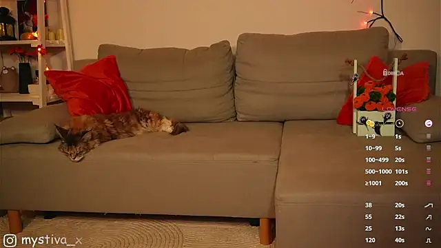 Snapshot of EliyaX chatting on November 13, 2025, 2:15 am EliyaX online show from November 13, 2025, 2:15 am