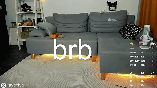 Snapshot of EliyaX chatting on October 17, 2025, 5:48 pm EliyaX online show from October 17, 2025, 5:48 pm