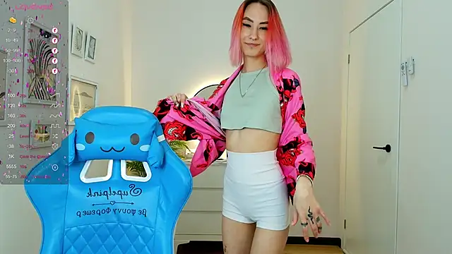 Snapshot of Kar1_na_ chatting on February 15, 2025, 8:22 am Kar1 na online show from February 15, 2025, 8:22 am