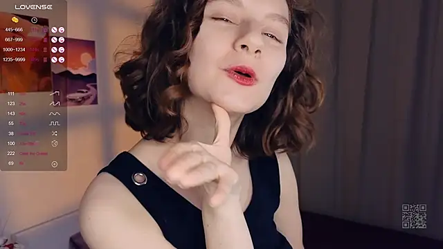 Leya Curly online show from March 16, 2025, 3:50 pm