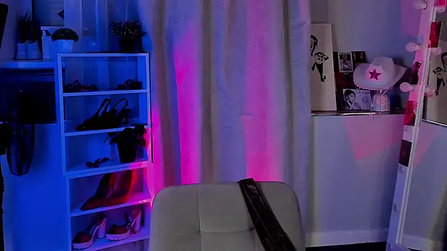 Sahara Shields online show from November 14, 2025, 9:57 am