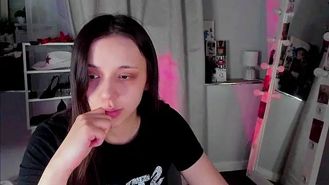 Sahara Shields online show from March 24, 2026, 9:20 am