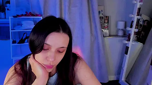 Sahara Shields online show from April 7, 2026, 8:38 am