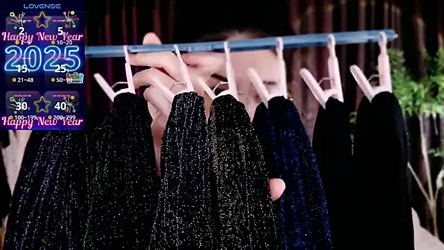 miaomiao-777 online show from March 9, 2025, 4:11 pm