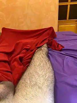 Snapshot of faceless134 chatting on January 16, 2025, 12:20 pm faceless134 online show from January 16, 2025, 12:20 pm