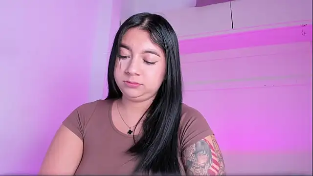 BrianaaTaylor online show from October 8, 2025, 7:58 pm