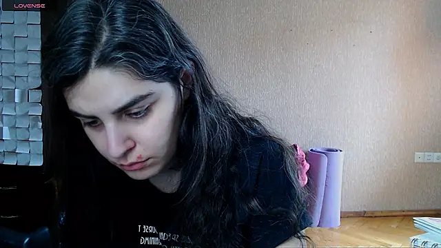 Snapshot of _Roselina_ chatting on February 10, 2026, 11:09 am Roselina online show from February 10, 2026, 11:09 am