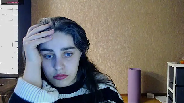 Snapshot of _Roselina_ chatting on March 1, 2026, 3:56 pm Roselina online show from March 1, 2026, 3:56 pm