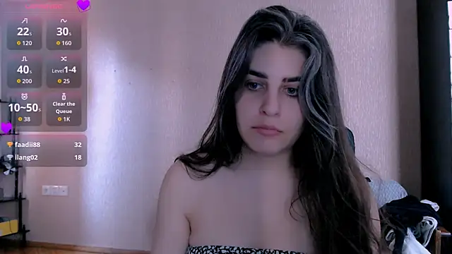 Snapshot of _Roselina_ chatting on November 13, 2025, 7:56 am Roselina online show from November 13, 2025, 7:56 am