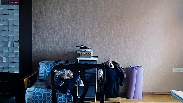 Snapshot of _Roselina_ chatting on February 9, 2026, 10:24 am Roselina online show from February 9, 2026, 10:24 am