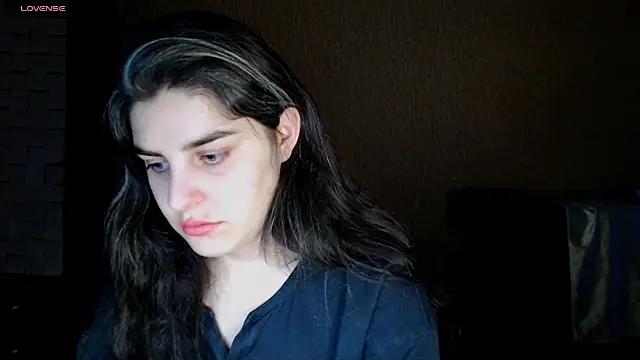 Snapshot of _Roselina_ chatting on February 21, 2026, 3:03 pm Roselina online show from February 21, 2026, 3:03 pm