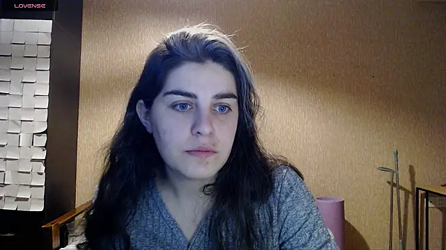 Snapshot of _Roselina_ chatting on February 25, 2026, 6:19 pm Roselina online show from February 25, 2026, 6:19 pm