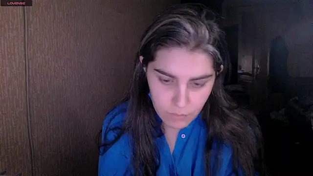 Snapshot of _Roselina_ chatting on February 6, 2025, 3:20 pm Roselina online show from February 6, 2025, 3:20 pm