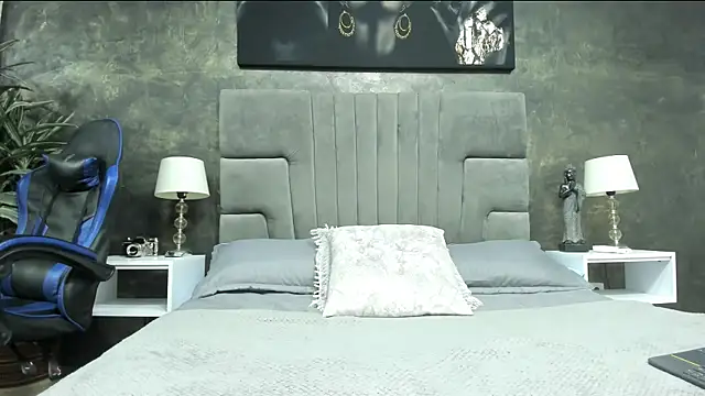 bruce hans online show from September 27, 2025, 11:49 am