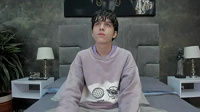 bruce hans online show from October 18, 2025, 11:45 am