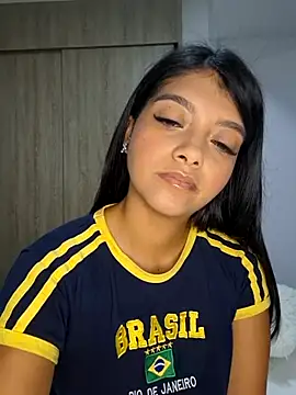 Snapshot of IslaBlaze chatting on March 8, 2026, 2:42 pm IslaBlaze online show from March 8, 2026, 2:42 pm