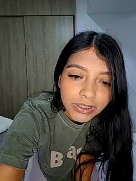 Snapshot of IslaBlaze chatting on March 15, 2026, 2:35 pm IslaBlaze online show from March 15, 2026, 2:35 pm