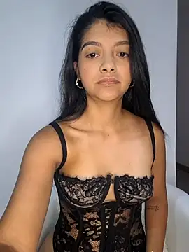 Snapshot of IslaBlaze chatting on March 5, 2026, 5:20 pm IslaBlaze online show from March 5, 2026, 5:20 pm