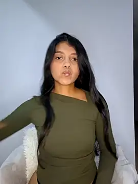 Snapshot of IslaBlaze chatting on March 3, 2026, 3:57 am IslaBlaze online show from March 3, 2026, 3:57 am