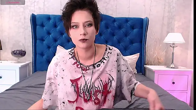 Snapshot of via_mayer_ chatting on September 21, 2025, 7:30 pm via mayer online show from September 21, 2025, 7:30 pm