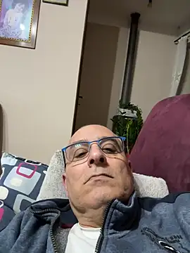 sempreilmio2 online show from March 17, 2025, 10:08 pm