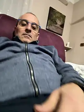 sempreilmio2 online show from February 13, 2025, 9:38 pm